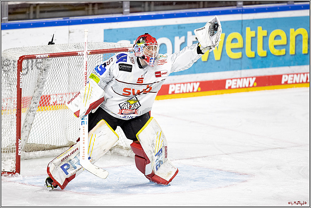 PENNY DEL;  Koelner Haie - Fischtown Pinguins Bremerhaven; Koeln, 03.01.2022